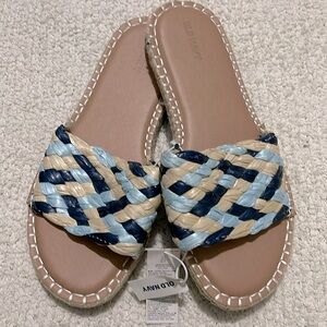 NWT- Old Navy - 9. Faux Woven Sandals